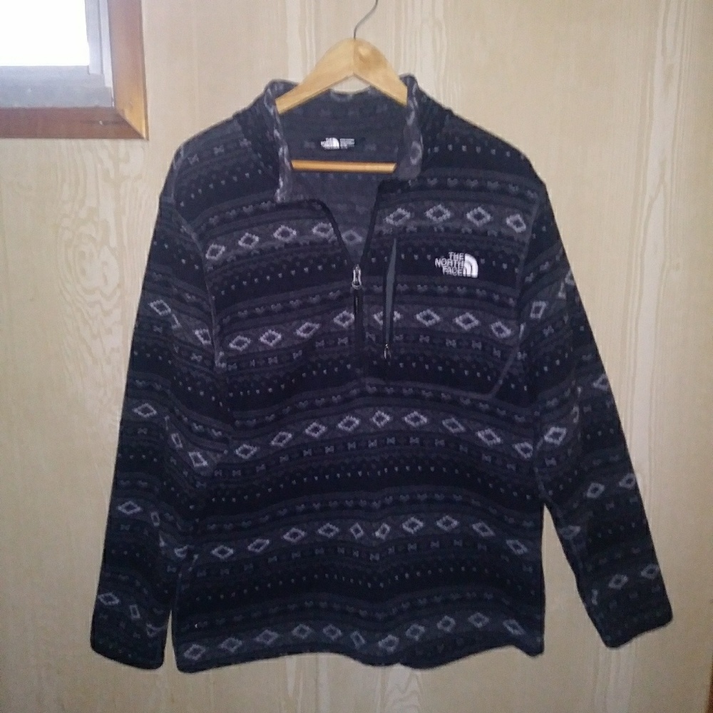 North Face Sweater NWOT XL